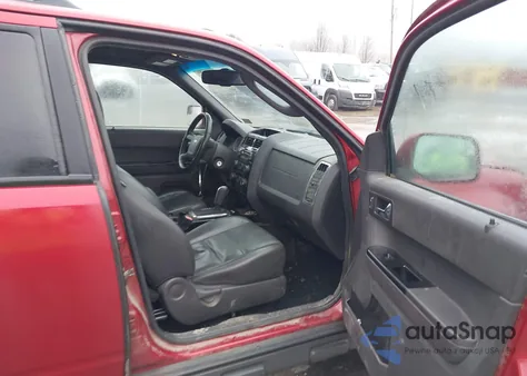 2012 Ford Escape Limited z USA, uszkodzony, nr VIN 1FMCU9EG6CKB64398